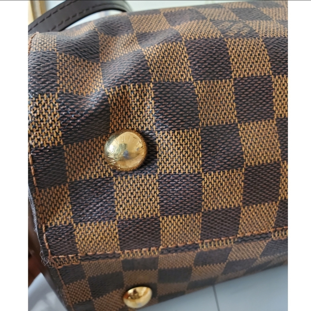 Louis Vuitton Rivoli MM - Picture 4 of 14
